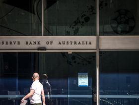 \"المركزي الأسترالي\" يوقف دورة التشديد بعد عام من محاربة التضخم