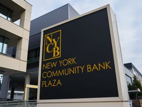 المقر الرئيسي لبنك "نيويورك كوميونيتي بانكورب" (NYCB) في هيكسفيل، نيويورك، الولايات المتحدة - المصدر: بلومبرغ
