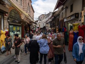 موديز: الأسواق الناشئة أكثر عرضة لمخاطر اجتماعية في 2023 بسبب الغذاء والطاقة