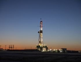 منصة للتنقيب عن النفط في تكساس، الولايات المتحدة - المصدر: بلومبرغ