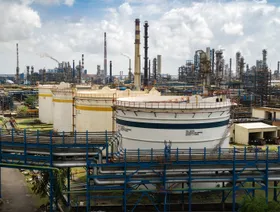 البيت الأبيض: واردات الهند من نفط روسيا \"انتهازية\"