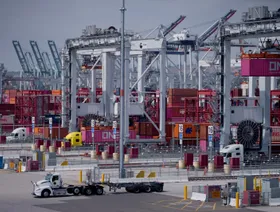 اتساع العجز التجاري الأميركي بأكبر قدر في عامين نتيجة ضعف الصادرات