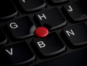 \"لينوفو\" تسعى لجمع 1.5 مليار دولار من طرح شهادات إيداع في شنغهاي