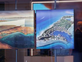 بلومبرغ: السعودية ترتب أولوياتها لمواجهة تحديات تمويل المشاريع العملاقة والميزانية