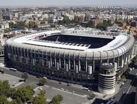 \"ريال مدريد\" يعتزم اقتراض 390 مليون دولار لتمويل تجديد ملعبه