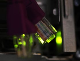 \"جيه بي مورغان\" يتوقع تراجع عمليات الدفع بالعملات المشفرة