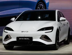 سيارة "بي واي دي" من طراز "سيل" - بلومبرغ