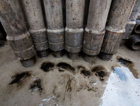 جهاز حفر النفط أثناء عمليات حفر تقوم بها شركة "تارغين" الروسية في أوفا، باشكورتوستان، روسيا - المصدر: بلومبرغ