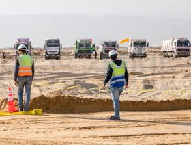 \"اقتصادية قناة السويس\" تبحث المشاركة بحصص في مشروعات الوقود الأخضر