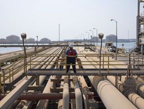 صندوق النقد: النفط يهبط بتوقعات نمو اقتصاد السعودية إلى 1.9%