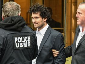 كيف تغيرت صناعة التشفير بعد عام من انهيار \"إف تي إكس\"؟