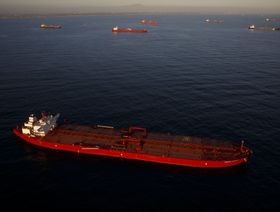 تركيا: تزايد عدد ناقلات النفط المنتظرة في مضيق البوسفور