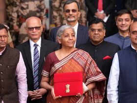 الهند تركز على النمو في ميزانية العام الجديد بإنفاق 122 مليار دولار