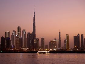 ثقة الشركات تتراجع في دبي مع تباطؤ نمو الأعمال الجديدة
