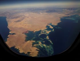 \"نيوم\" السعودية تعتزم إنشاء مطار دولي وشركة طيران خاصة بها