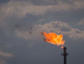 تزايد الحر والجفاف يؤجّج حرائق ألبرتا ويهدد إنتاج كندا النفطي