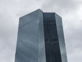 البنوك المركزية في أوروبا تتأهب لعصر من الخسائر بعد التيسير الكمي المفرط