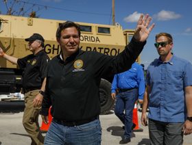 رون ديسانتيس حاكم ولاية فلوريدا الأميركية - المصدر: بلومبرغ