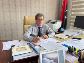 وزير النفط الليبي الذي أوقف عن العمل محمد عون - المصدر: بلومبرغ