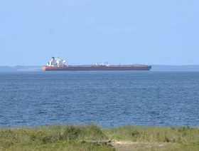 ترمب يجدد ضغطه على أوروبا لوقف شراء نفط روسيا