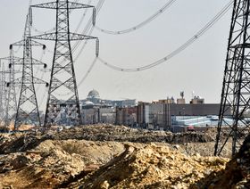 أبراج وكابلات لنقل الكهرباء في العاصمة السعودية الرياض، في صورة تعود إلى تاريخ 18 ديسمبر 2018 - AFP