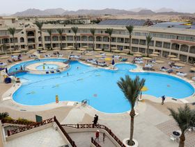 أعداد السياح في مصر تتراجع 5% في أكتوبر عن مستهدفاتها
