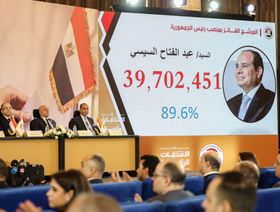 شاشة تعرض عدد الأصوات التي حصدها الرئيس المصري عبد الفتاح السيسي في الانتخابات الرئاسية الأخيرة، 18 ديسمبر 2023 - المصدر: بلومبرغ