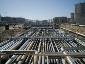 وكالة الطاقة تتوقع تراجعاً كبيراً باستثمارات النفط الصخري الأميركي هذا العام