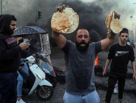 البطاقة التمويلية في لبنان.. من أين ستُموَّل؟