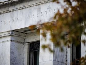 كاثي وود: \"الفيدرالي\" لن يرفع أسعار الفائدة الأمريكية بقدر توقعات الأسواق