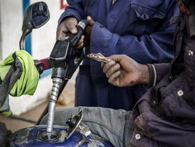 كينيا ترفع أسعار البنزين لمستوى قياسي رغم استمرار الدعم