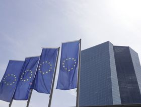 صحيفة: الاتحاد الأوروبي يعد حزمة مساعدات بـ7.4 مليار يورو لمصر