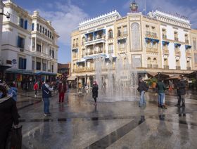 \"موديز\" تحدّد 4 عوامل وراء النظرة \"السلبية\" لبنوك تونس