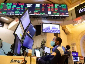 \"مورغان ستانلي\": مخاطر النمو قد تهبط بالأسهم الأميركية 5%