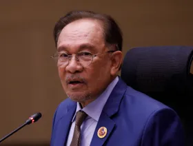 ماليزيا تستعد للإعلان عن اتفاق تجاري مع أميركا بعد مكالمة ترمب وأنور