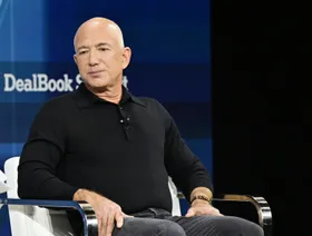 بيزوس: طفرة الإنفاق على الذكاء الاصطناعي \"فقاعة\" ستؤتي ثمارها