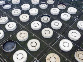 الأنظار على مشتريات الصين من النفط وسط توقعات فائض المعروض