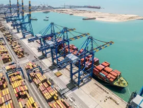 صحيفة: اتفاق تجاري وشيك بين أميركا والهند قد يقلص الرسوم إلى 15%