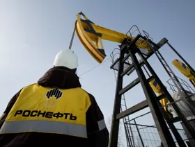 أوروبا تتحرك لتشديد عقوبات النفط الروسي بقيادة فرنسا وألمانيا