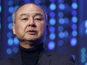 ماسايوشي سون، رئيس مجلس الإدارة والرئيس التنفيذي لـ"سوفت بنك غروب" - بلومبرغ