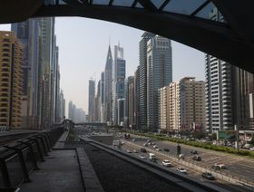 شارع الشيخ زايد في دبي، الإمارات - بلومبرغ