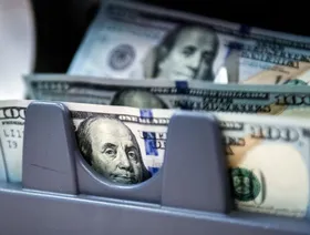 فائض الأصول الأجنبية في بنوك مصر يتقلص 10.6% خلال أبريل