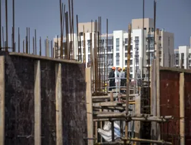 أزمة عقارات الصين تضغط على سعر الحديد مجدداً