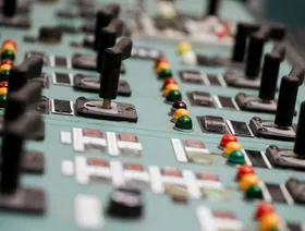 قرار طارئ من ترمب يوقف إغلاق محطة كهرباء