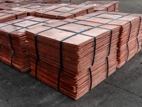 الصين قد تضطر لخفض إنتاجها القياسي من النحاس جراء نقص الخام