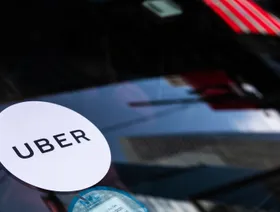 سهم \"لوسيد\" يقفز 62% بعد استثمار \"أوبر\" فيها