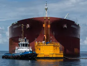 أسعار النفط ترتفع وسط انخفاض المخزونات الأميركية