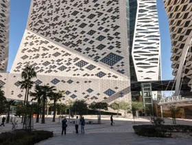 كيف يبدو وضع القطاع الخاص في أكبر 3 اقتصادات عربية قبل رسوم ترمب؟