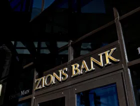 أرباح بنك \"زيونز بانكورب\" تقلل المخاوف من ثغرات ائتمانية في السوق الأميركية