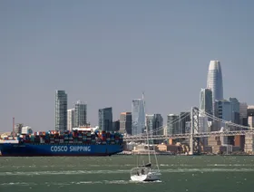 البيت الأبيض: تعليق رسوم الموانئ على السفن الصينية لمدة عام